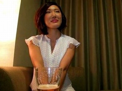 「私も会いたかった…」男をバカにさせる美巨乳♡グラビアレベル圧倒的スタイルの美人妻が他人棒で絶頂！！