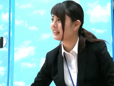 可愛すぎるAVメーカーOLさんが撮影班の罠にハマって見事出演ｗｗ